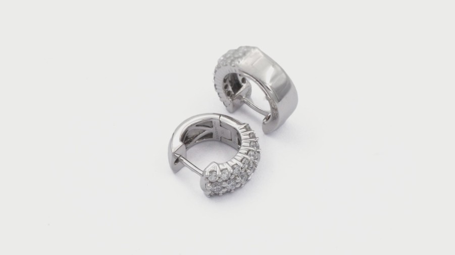 All Earrings Smiling Rocks | Essentials Petite Lab-Grown Diamond Huggie Earrings